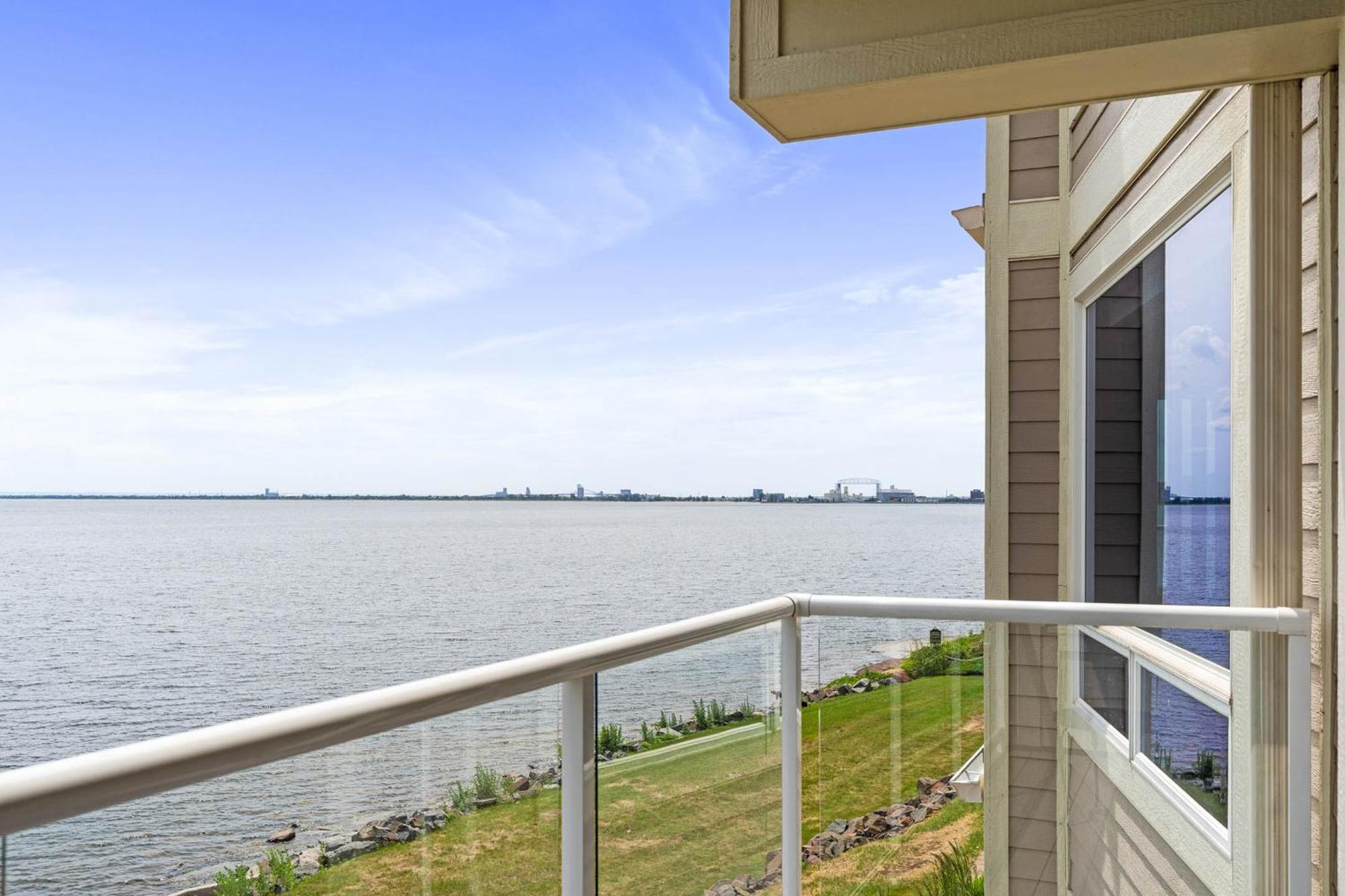 Beacon Pointe On Lake Superior Duluth Exterior foto